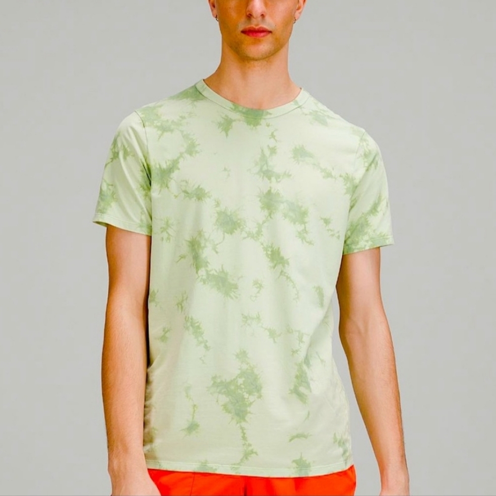 Lululemon The Fundamental Tee